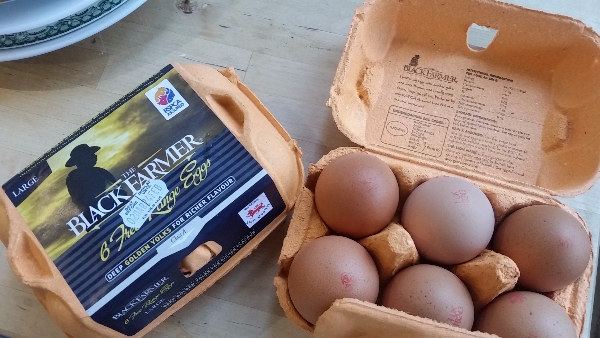 packaging eggs